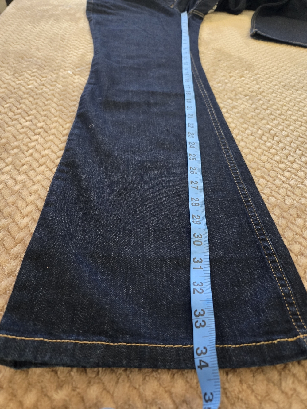 NWT Duluth Trading DuluthFlex Mid Rise Bootcut Jeans 10x33 Dark Wash - Picture 6 of 16